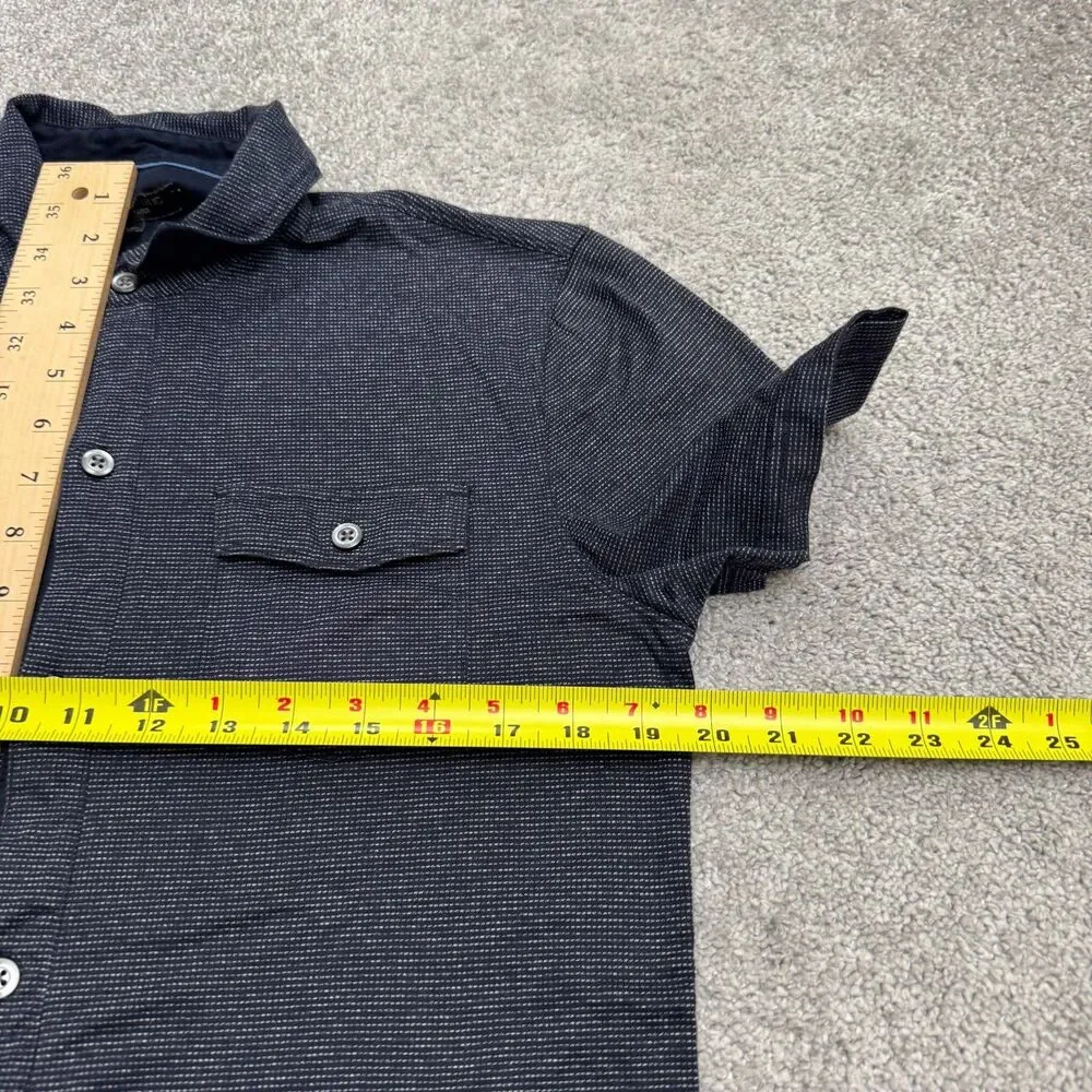 Banana Republic Luxury Touch Button Down Shirt Mens Medium Blue Jacquard Knit